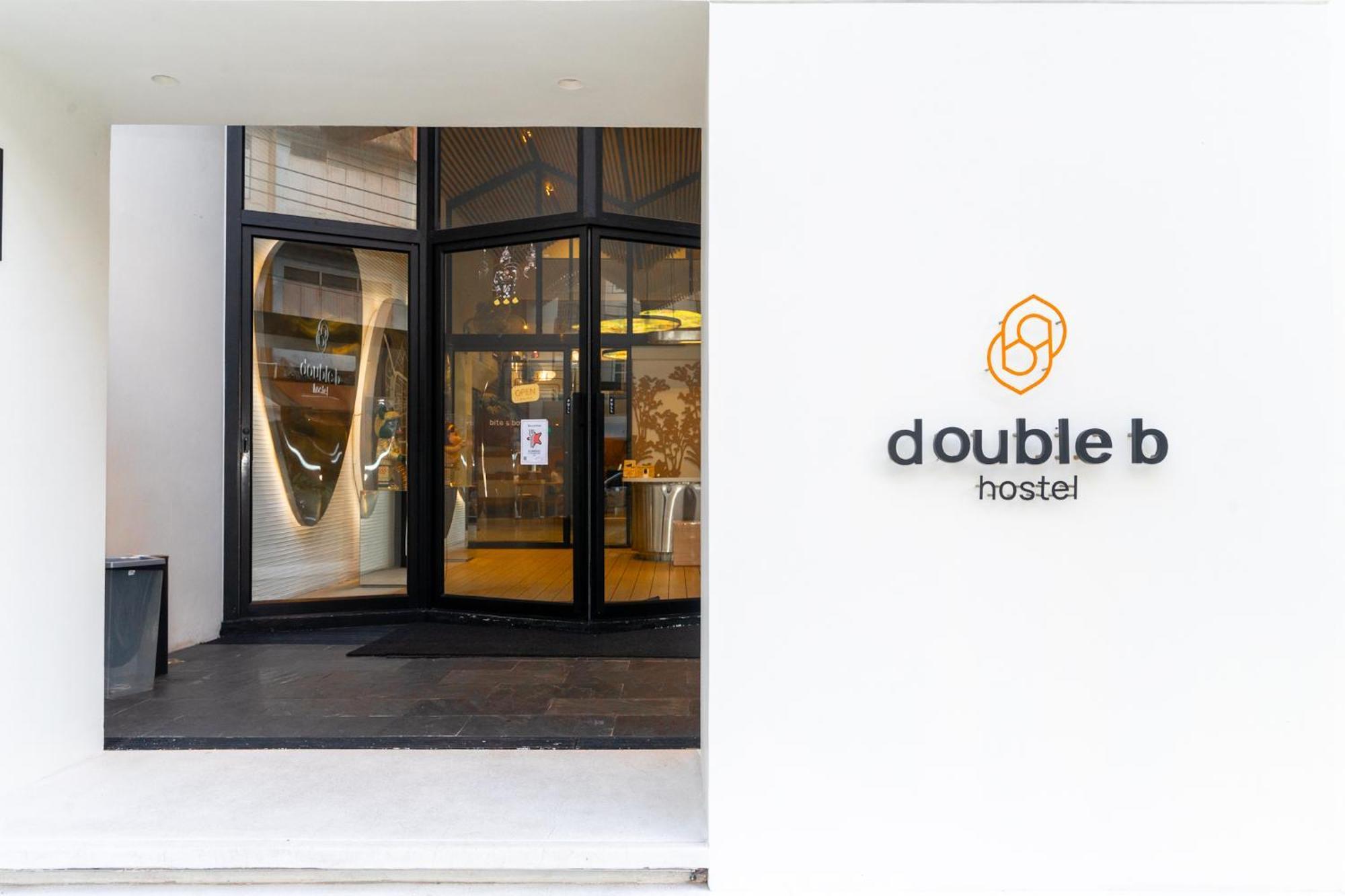 Double B Hostel Bangkok Exterior photo